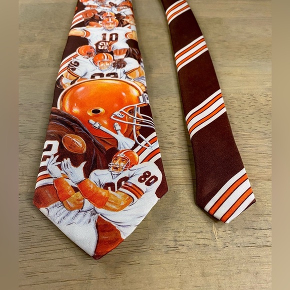Vintage CLEVELAND BROWNS Neck Tie Ralph Marlin NFL Football Made USA‎ Dawg Pound - Picture 6 of 7